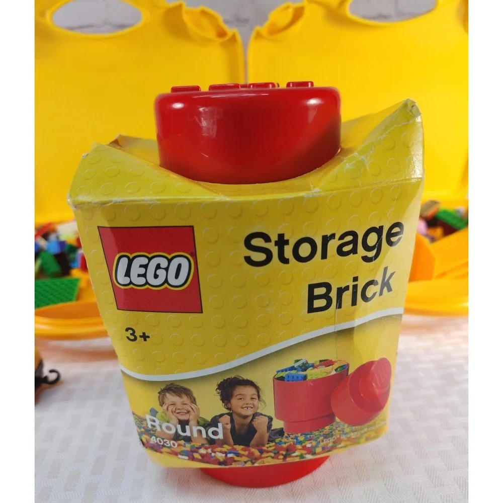 Two LEGO Storage Carry Case + 302 Lego Blocks + Thomas LEGO+ Dividers + New Cube